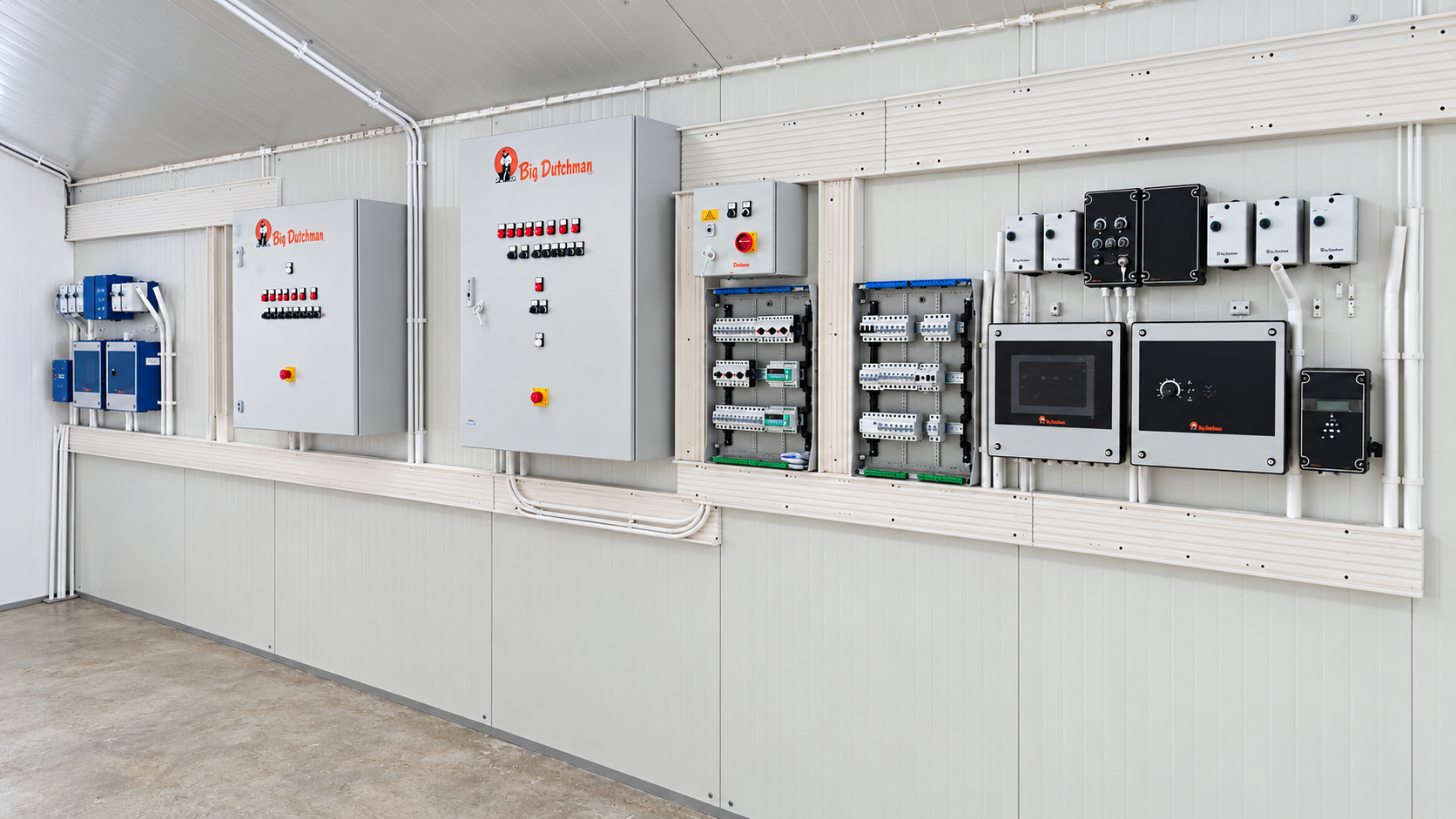 Instalacje technologiczne i automatyka fermy drobiu